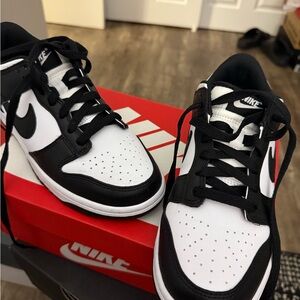 Nike Black and White Sneakers